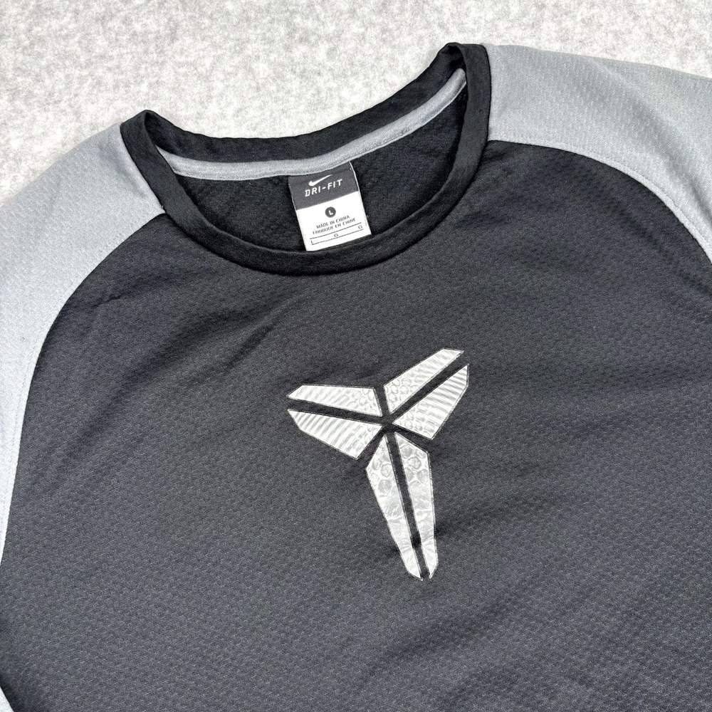 Nike Men's Large Kobe Bryant Mamba Fearless Long Sleeve Shirt Dri-Fit Black Gray